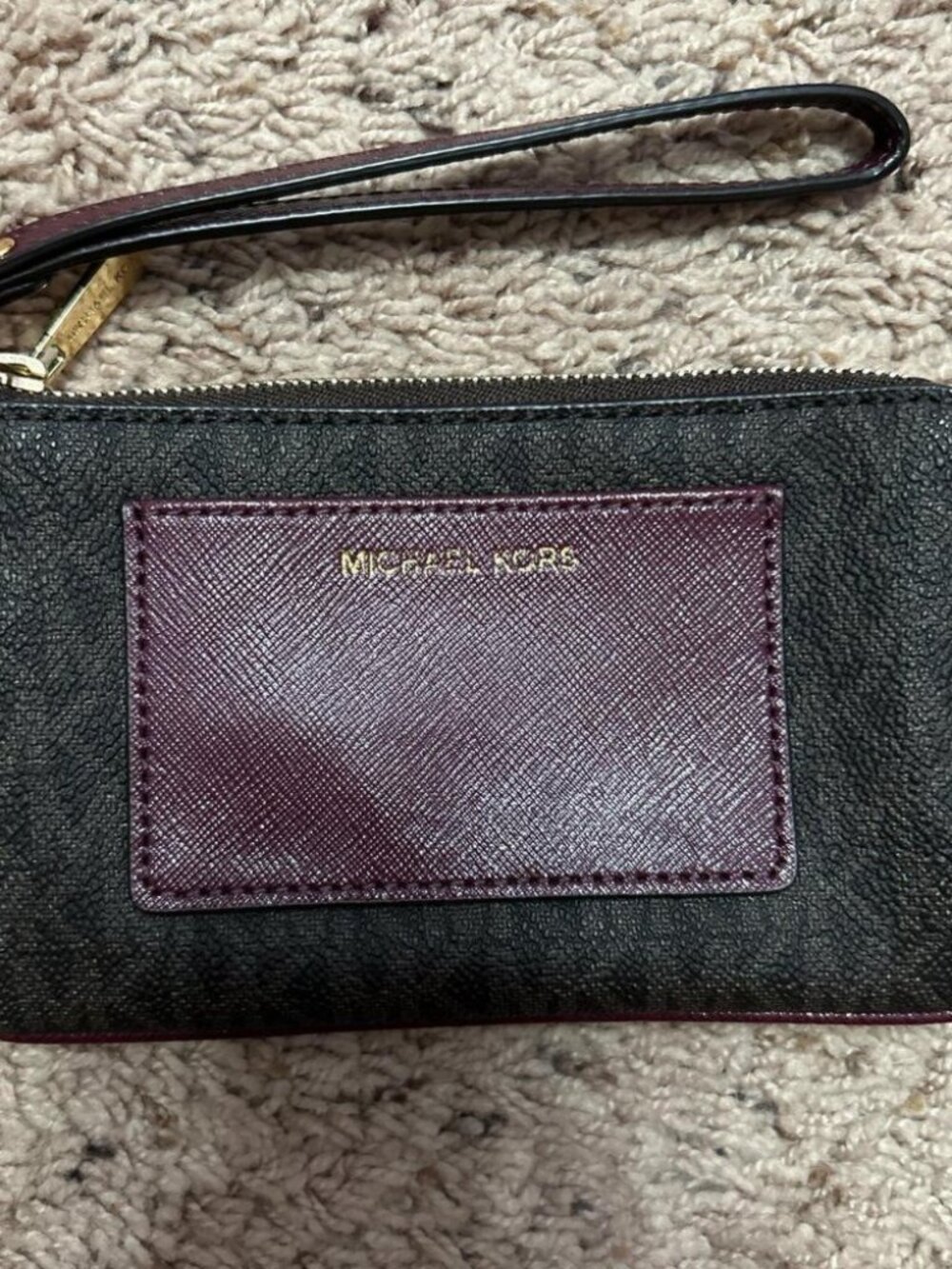 Michael Kors Wristlet